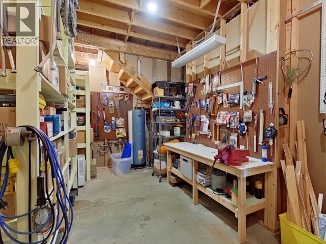 10754 Mariners Way, Powell River, BC - Indoor Photo Showing Basement