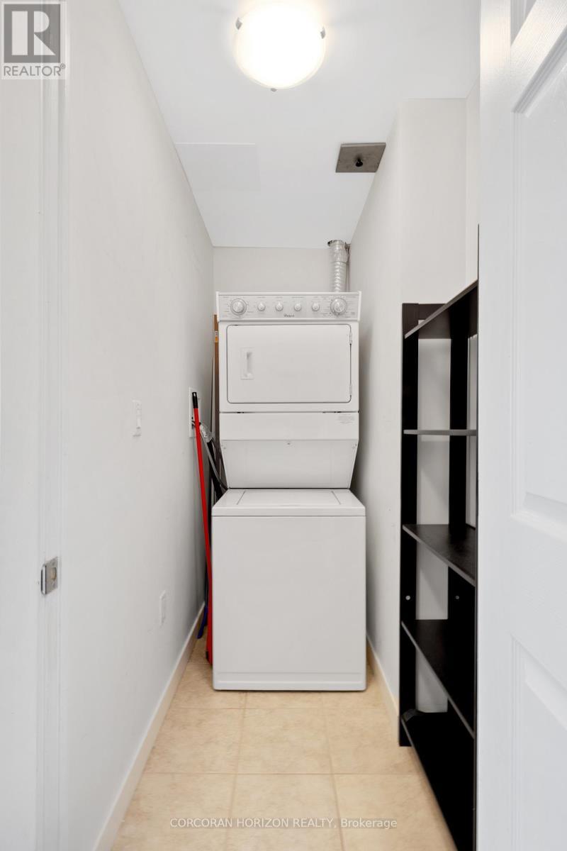 904 - 150 Water Street, Cambridge, ON - Indoor Photo Showing Laundry Room