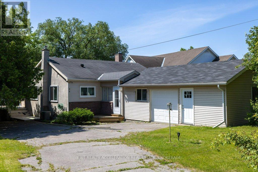 84 Main Street, Deseronto (Deseronto (Town)), ON - Outdoor