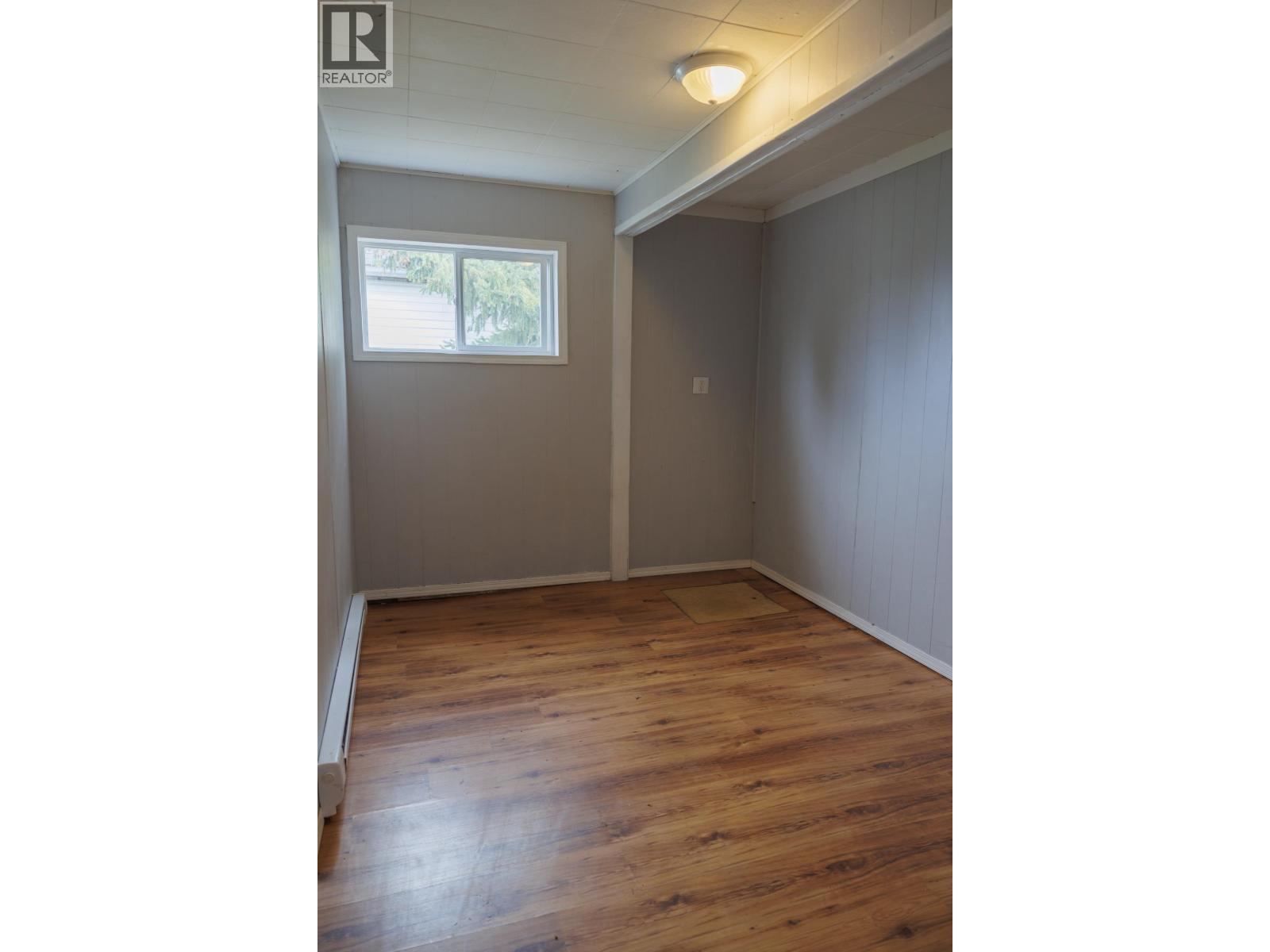 956 4Th Avenue, Mcbride, BC