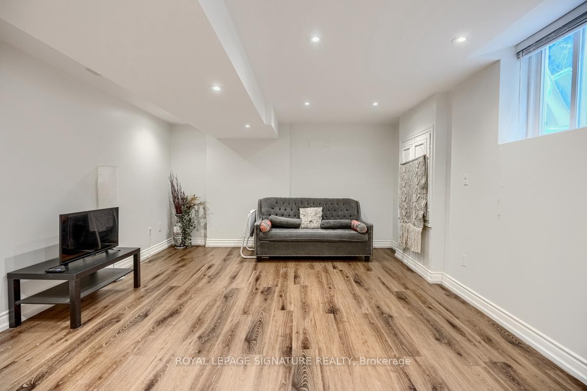 5444 Longford Drive, Mississauga, ON