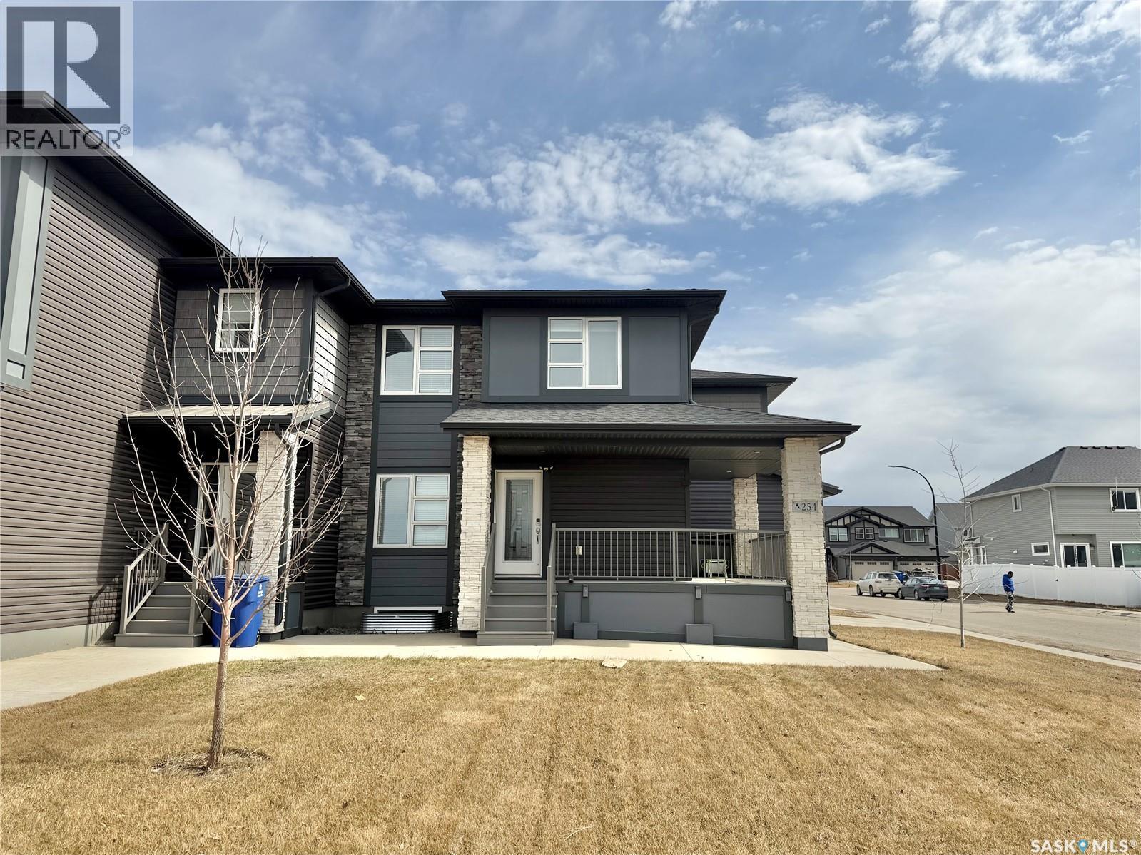 254 Brighton Gate, Saskatoon, SK - Outdoor With Deck Patio Veranda