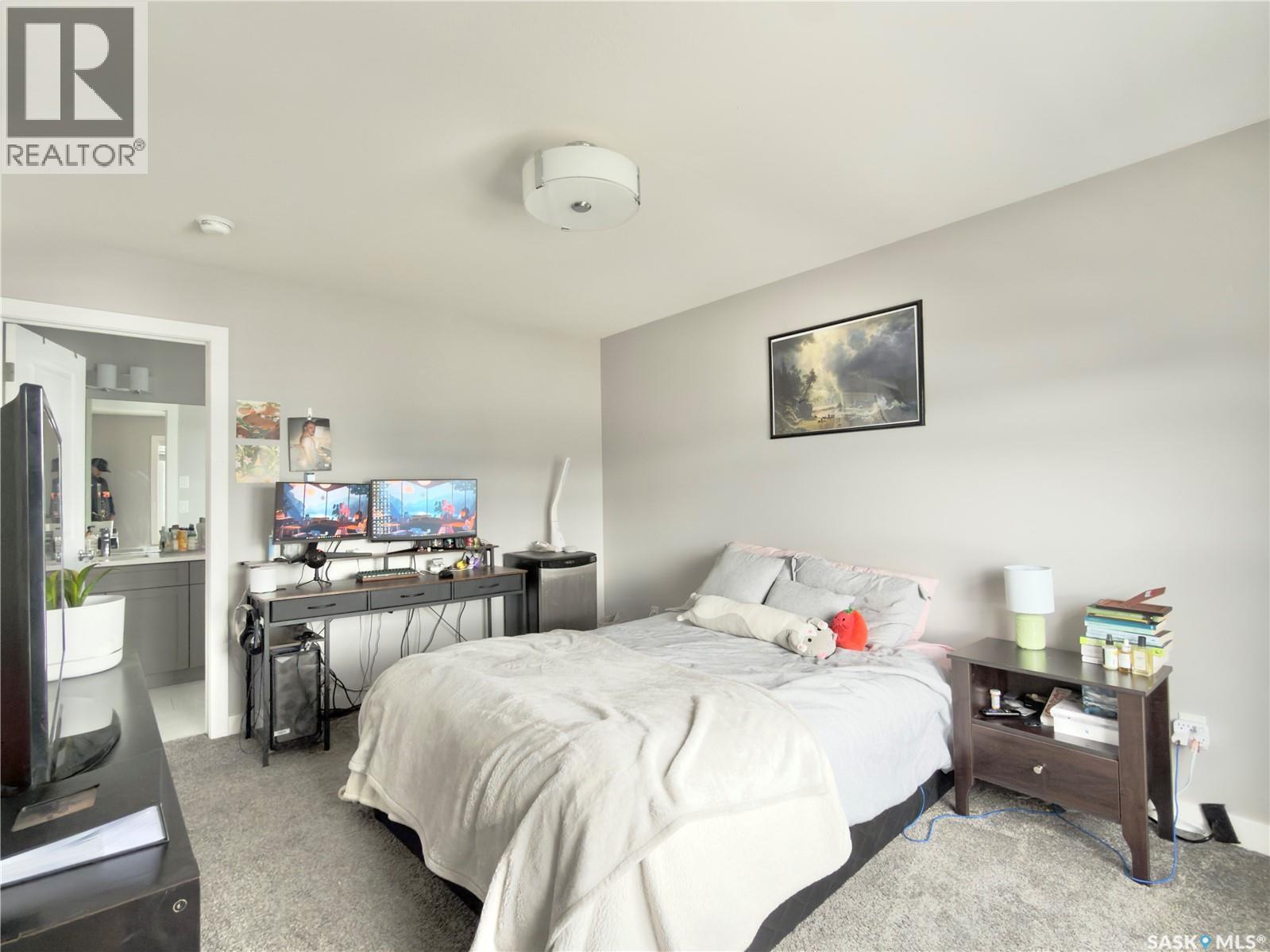 254 Brighton Gate, Saskatoon, SK - Indoor Photo Showing Bedroom