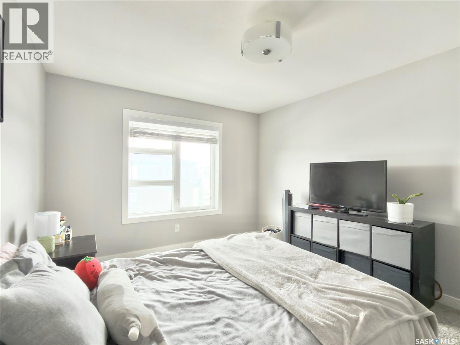 254 Brighton Gate, Saskatoon, SK - Indoor Photo Showing Bedroom