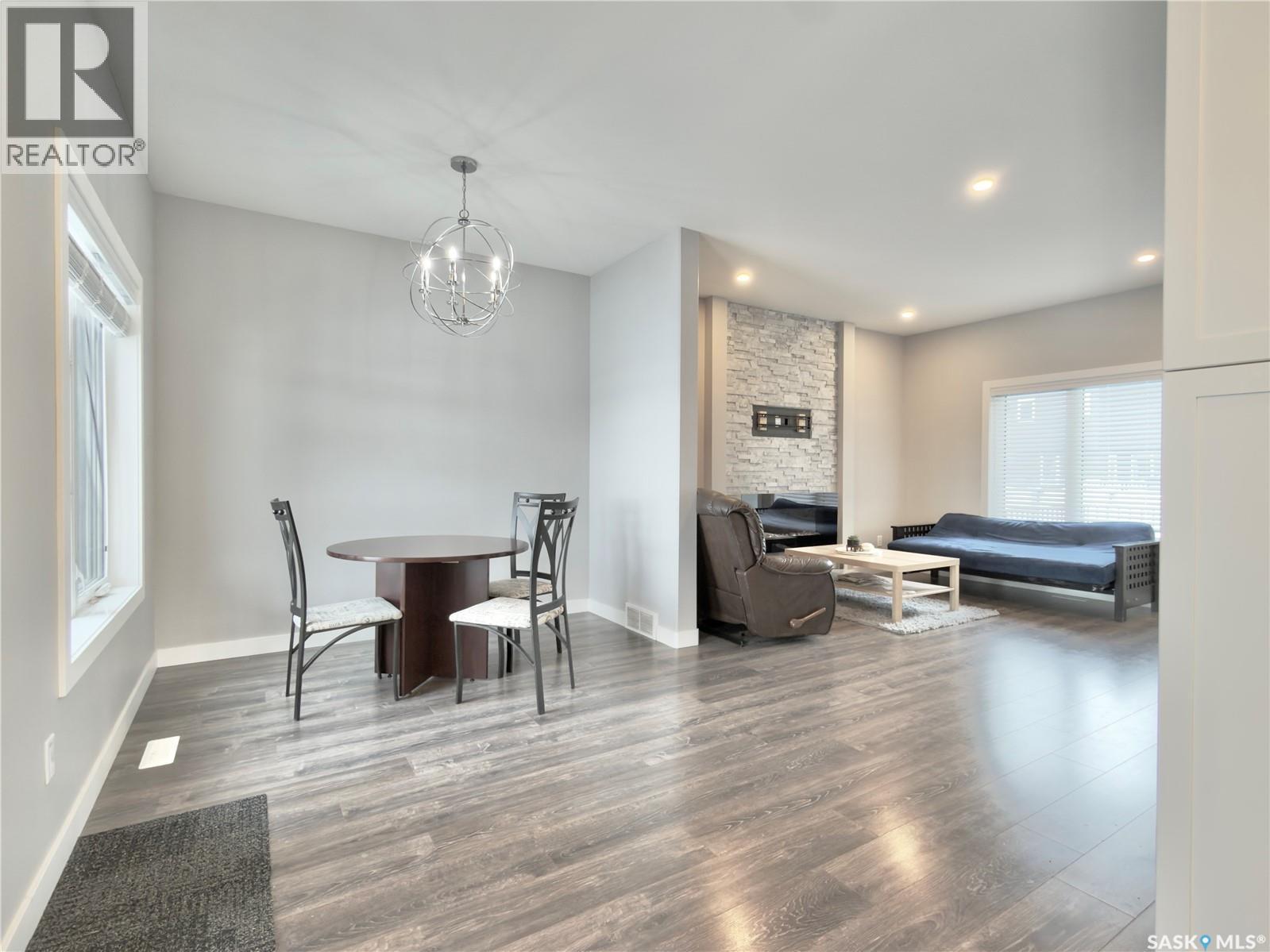 254 Brighton Gate, Saskatoon, SK - Indoor