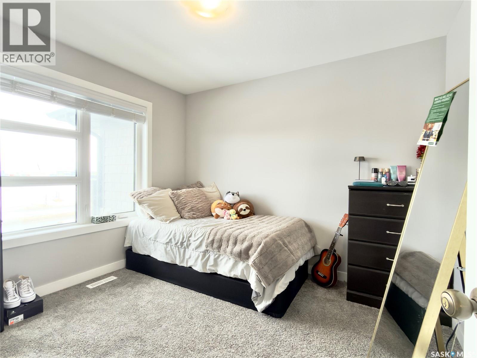 254 Brighton Gate, Saskatoon, SK - Indoor Photo Showing Bedroom