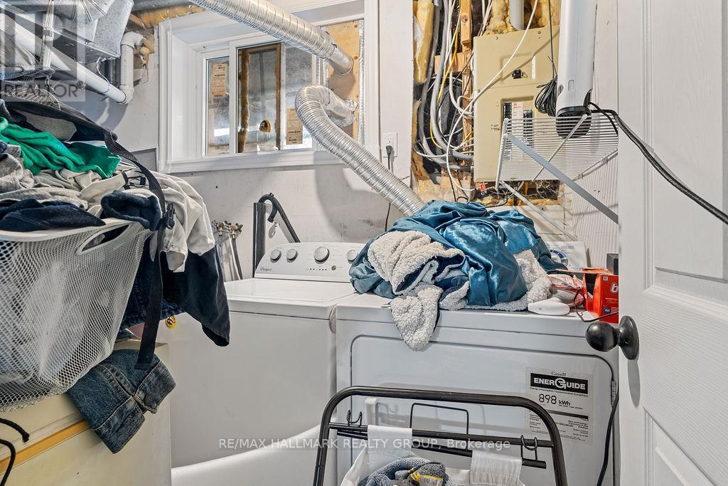 217 Dovercourt Avenue, Ottawa, ON - Indoor Photo Showing Other Room