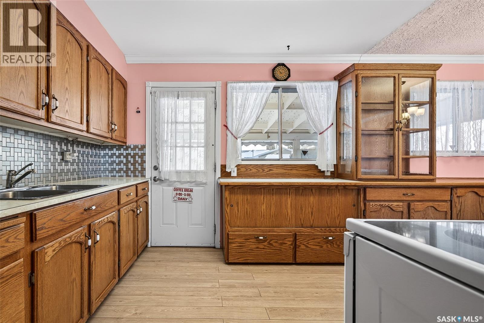 1156 Duffield Crescent, Moose Jaw, SK - Indoor Photo Showing Kitchen With Double Sink