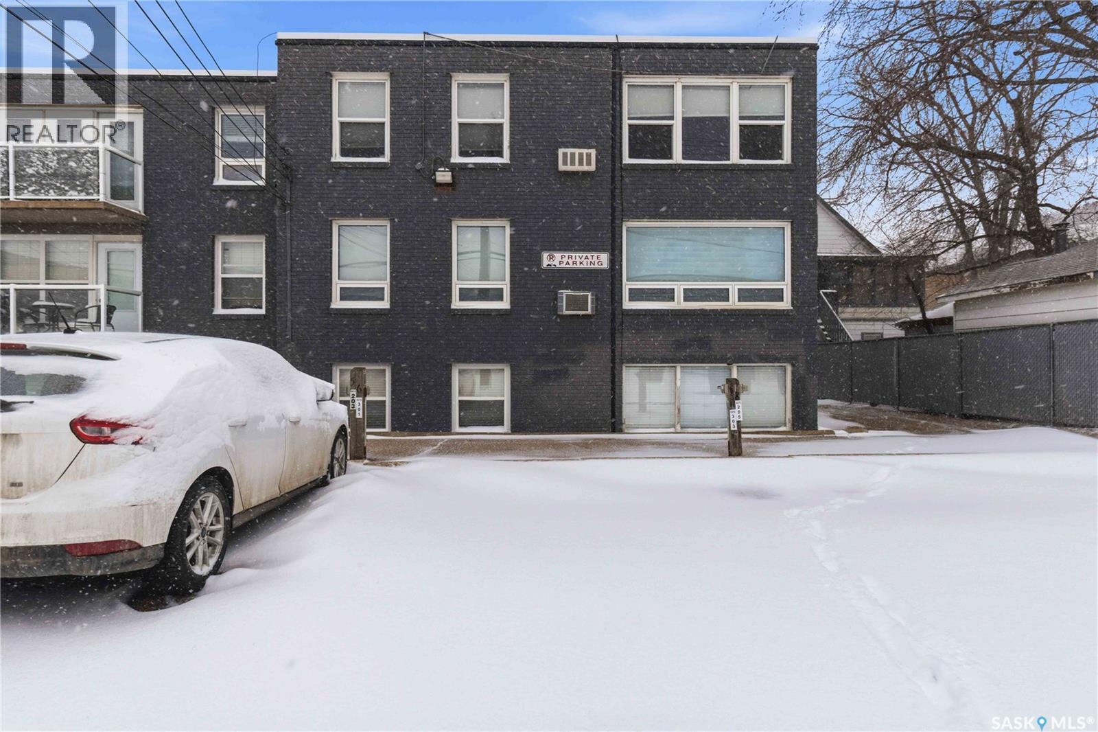 301 415 3Rd Avenue N, Saskatoon, SK - Outdoor