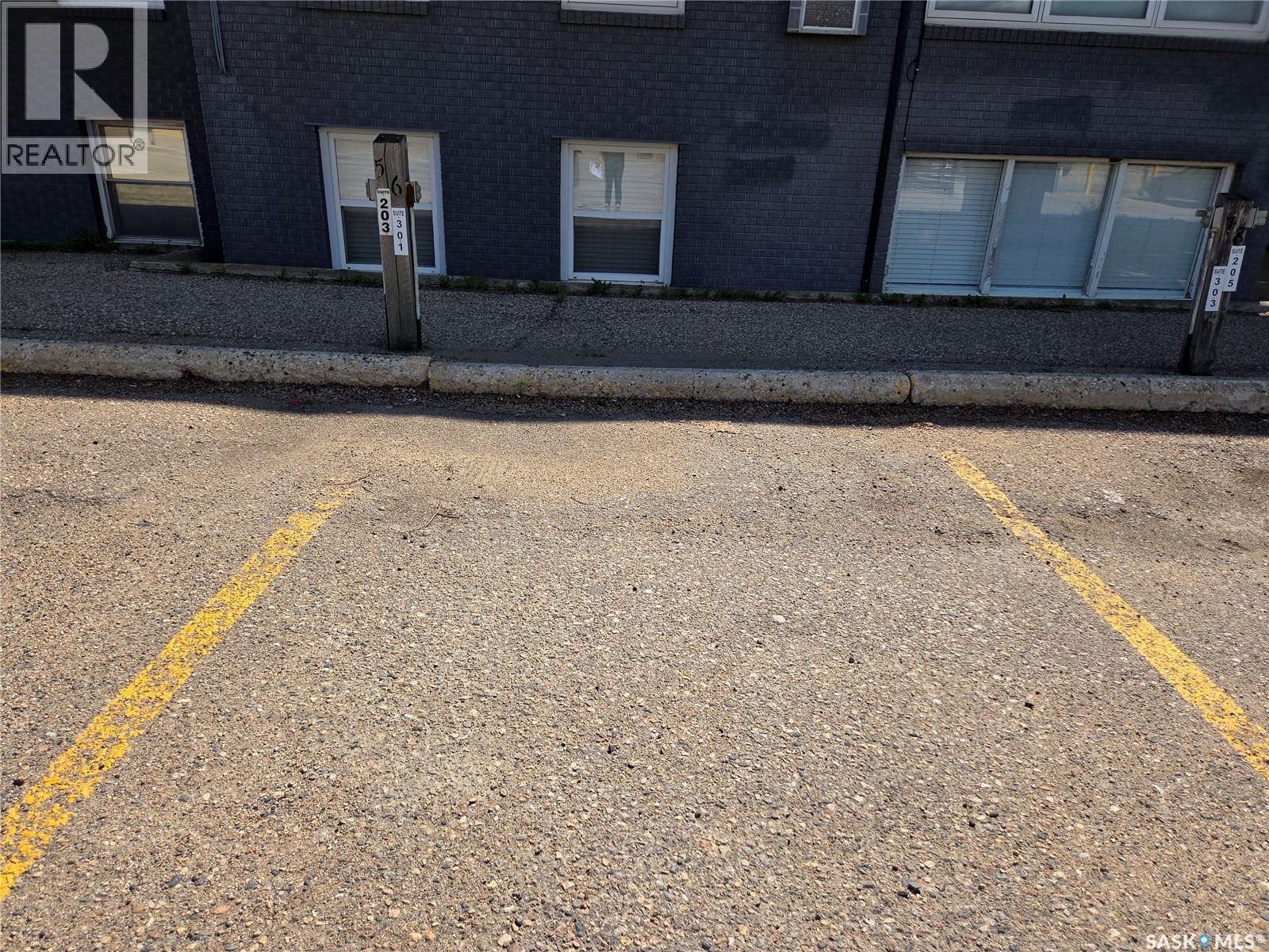 301 415 3Rd Avenue N, Saskatoon, SK - Outdoor