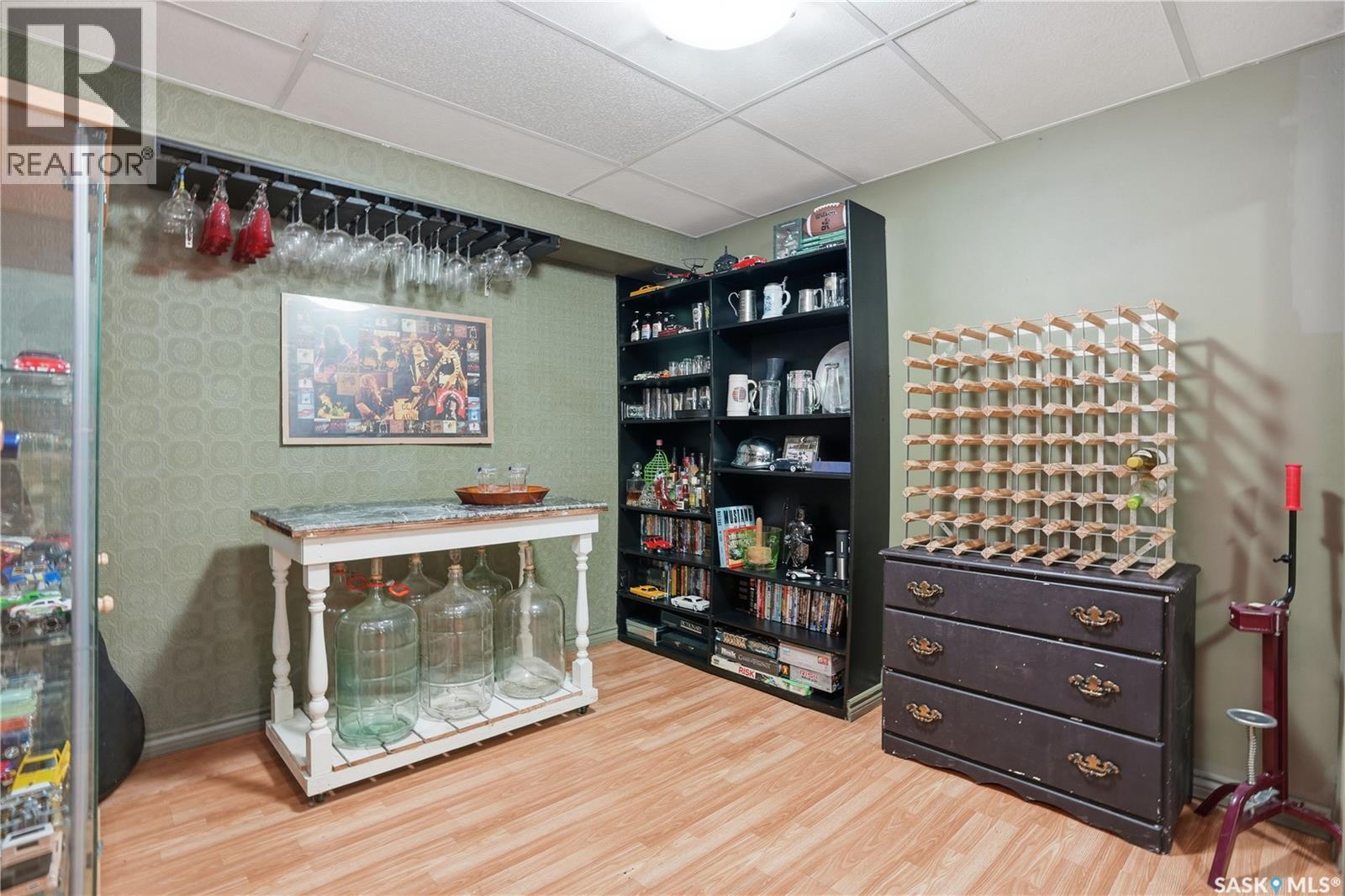 19 Tate Street, Regina, SK - Indoor