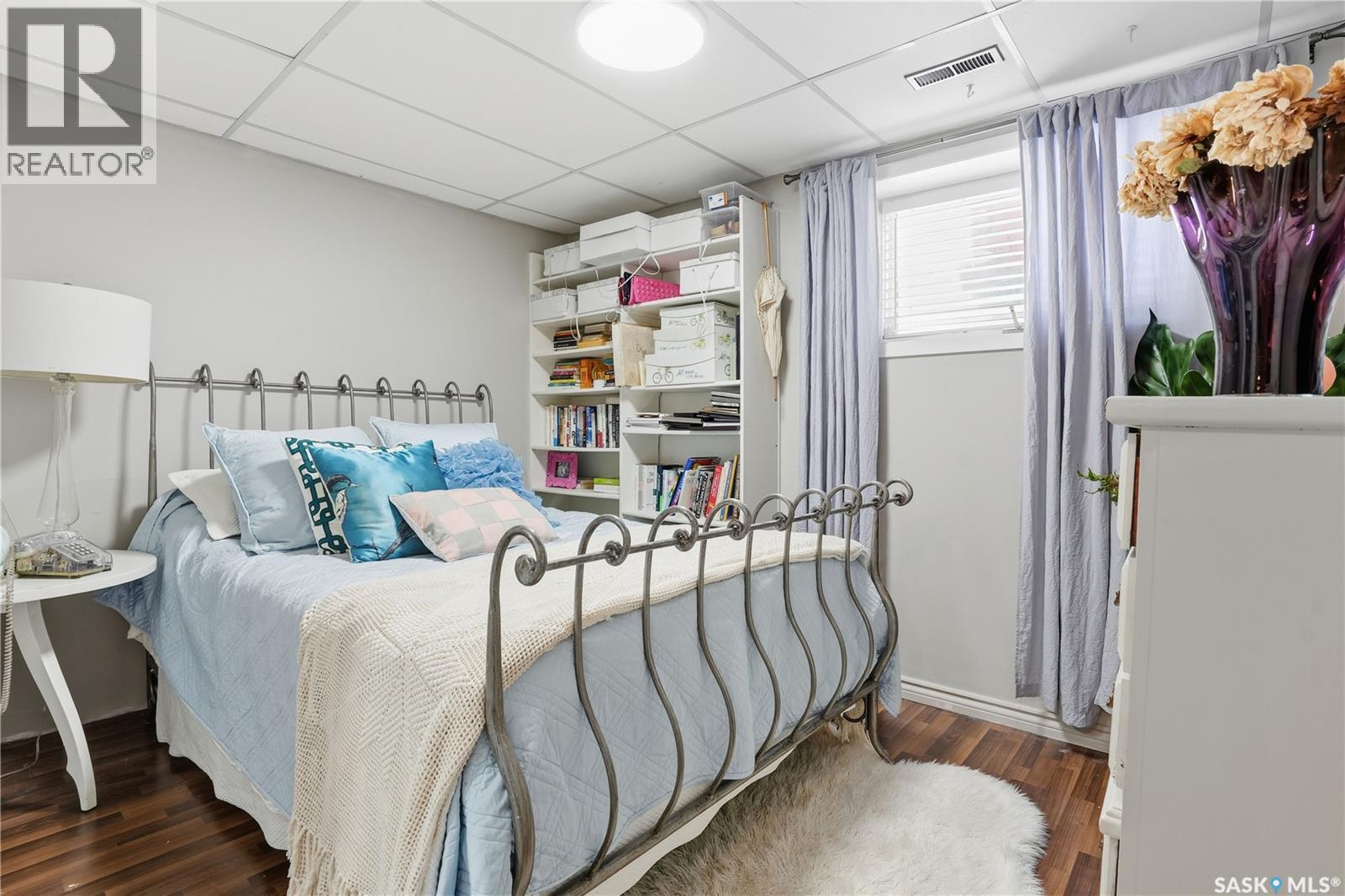 19 Tate Street, Regina, SK - Indoor Photo Showing Bedroom