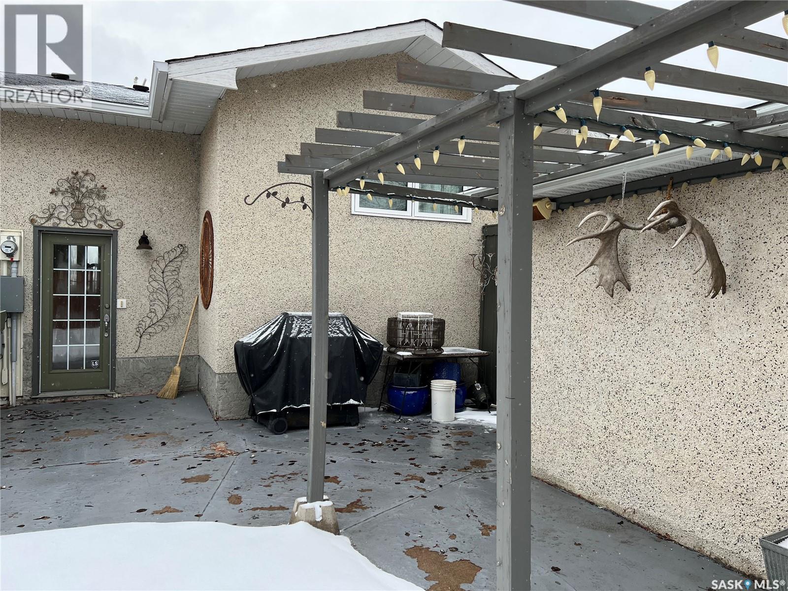 19 Tate Street, Regina, SK - Outdoor