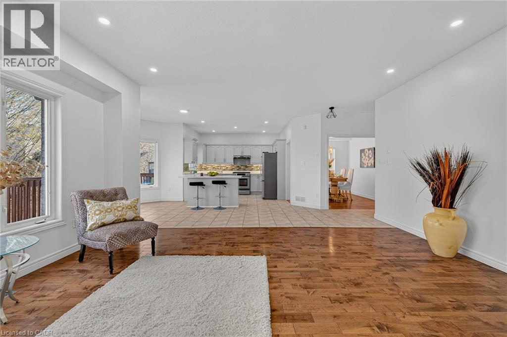 14 Hearthbridge Street, Kitchener, ON - Indoor Photo Showing Living Room