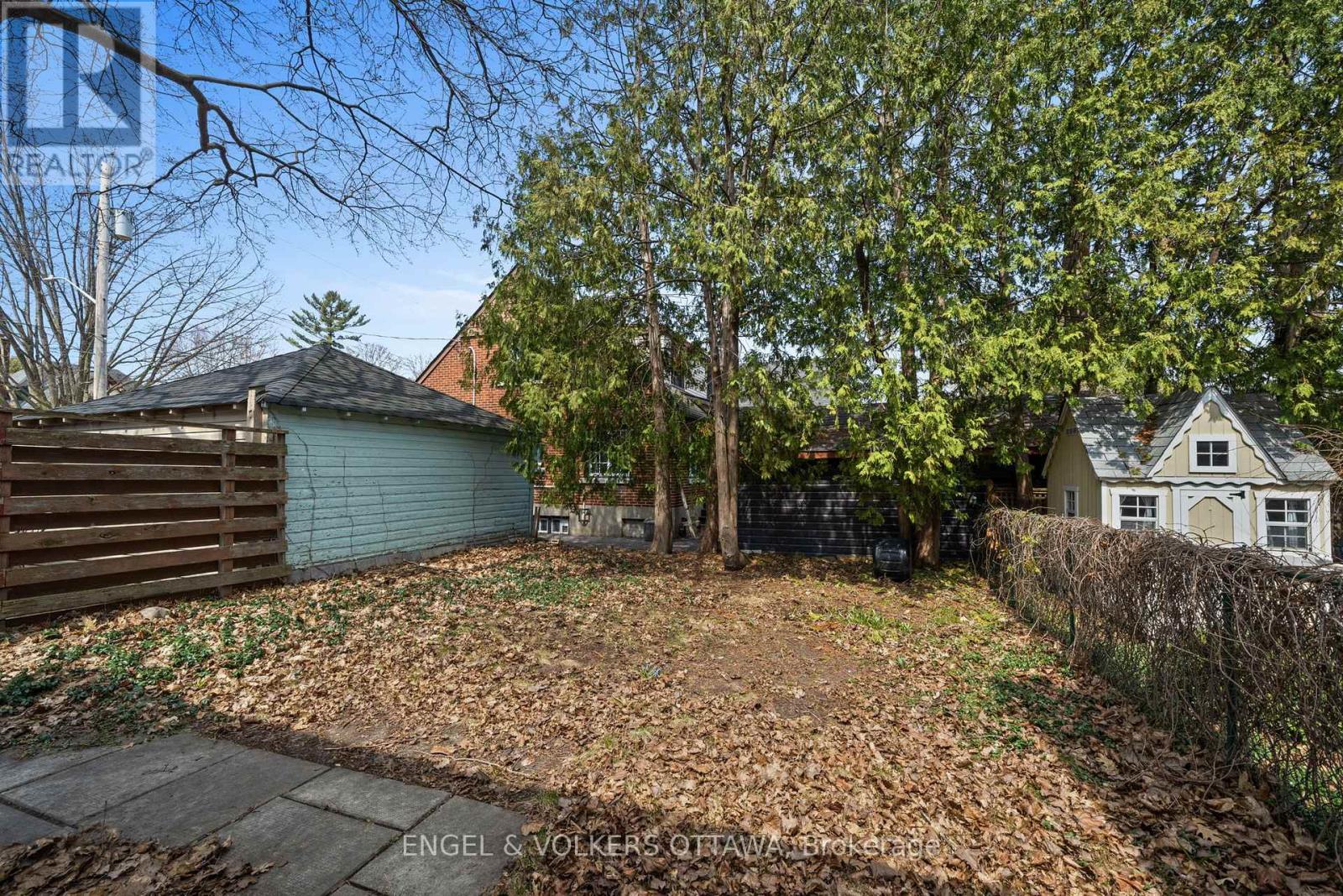 7 Inglewood Place, Ottawa, ON - Outdoor