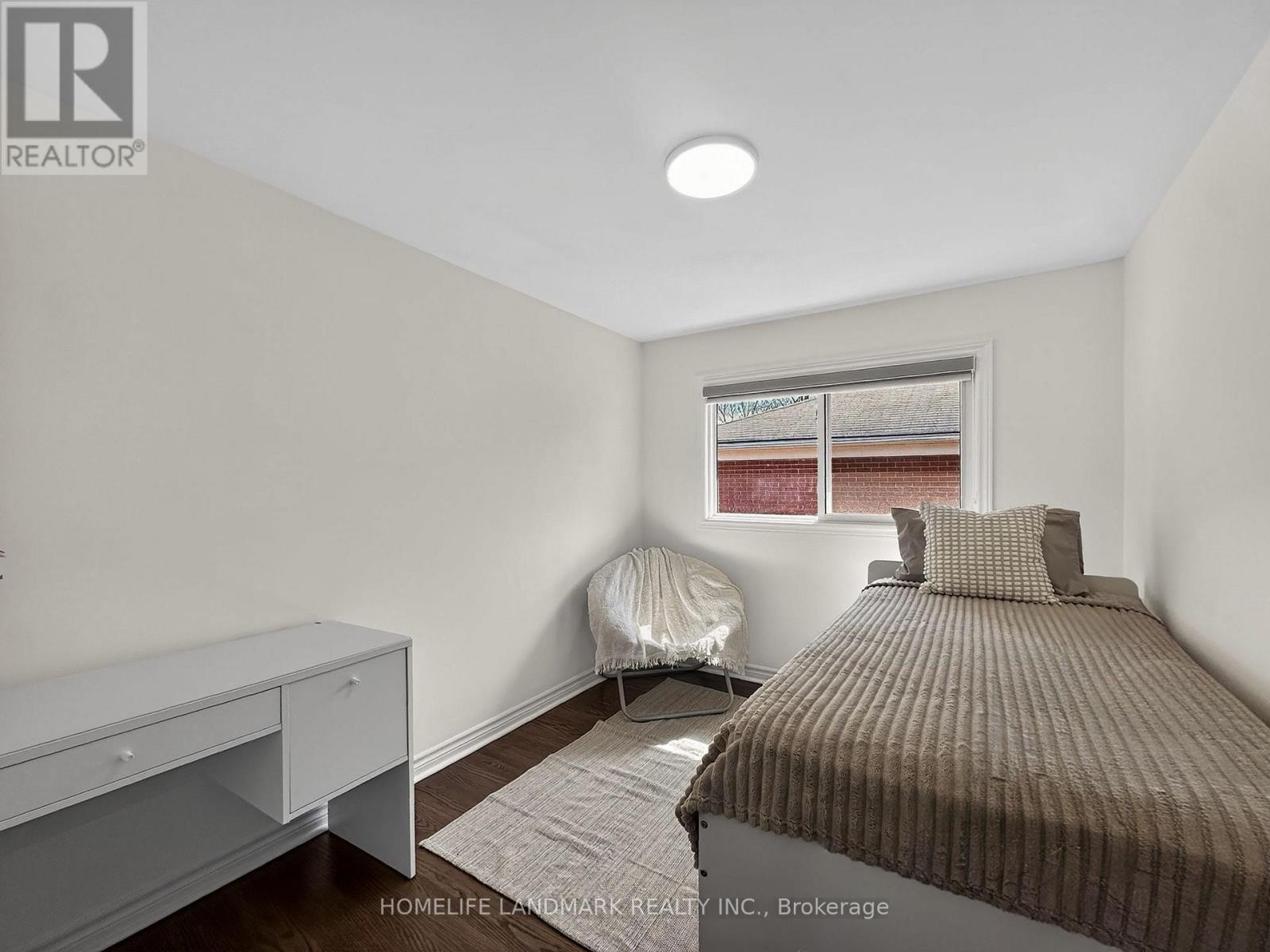 1166 Kingsholm Drive, Mississauga, ON - Indoor Photo Showing Bedroom
