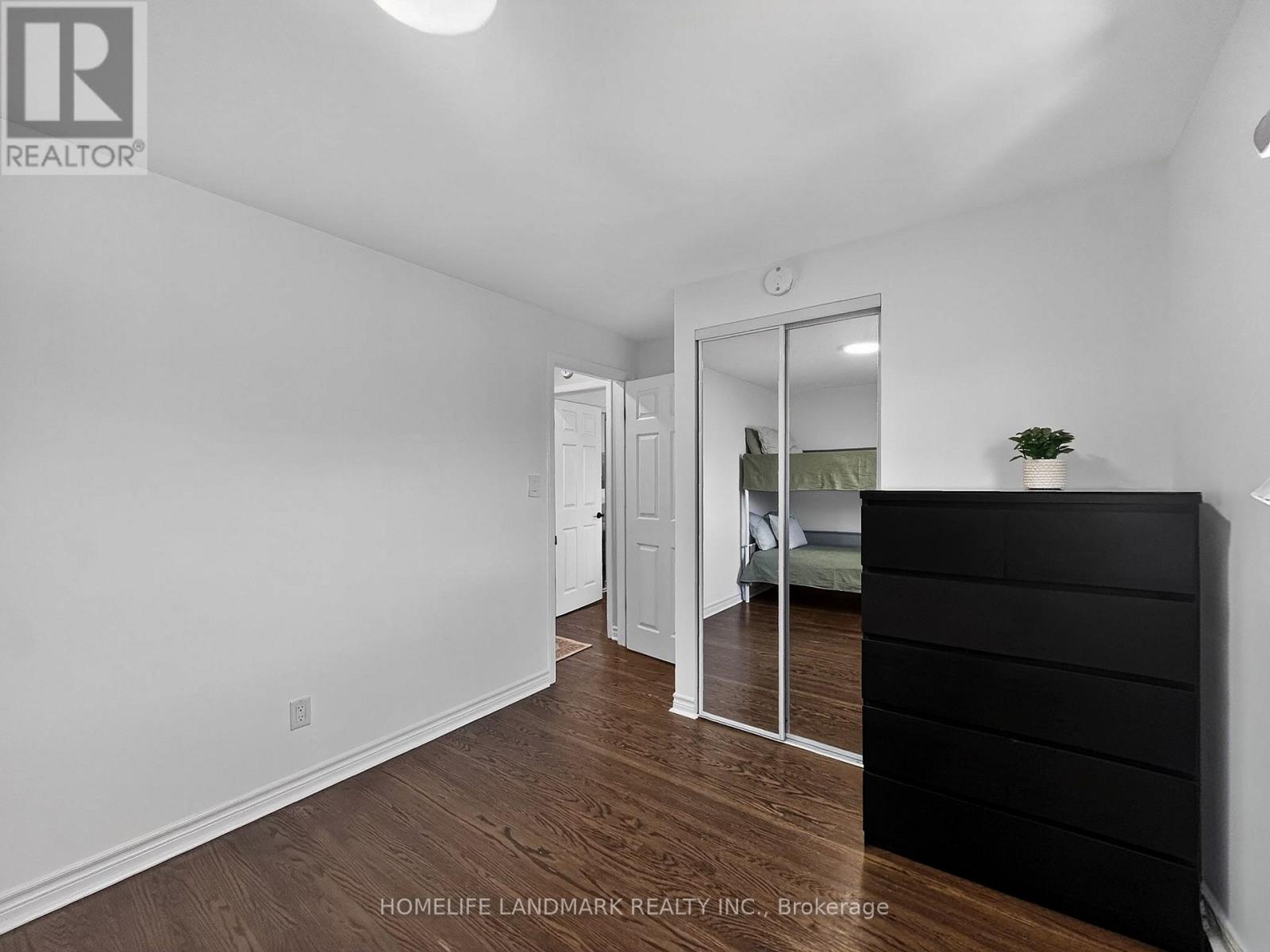 1166 Kingsholm Drive, Mississauga, ON - Indoor