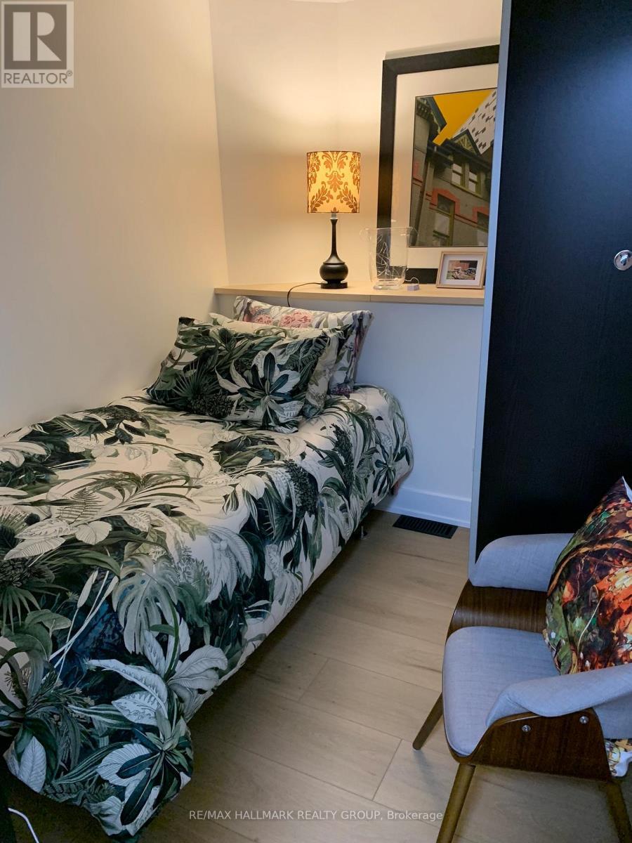 158 Fordham Private, Ottawa, ON - Indoor Photo Showing Bedroom