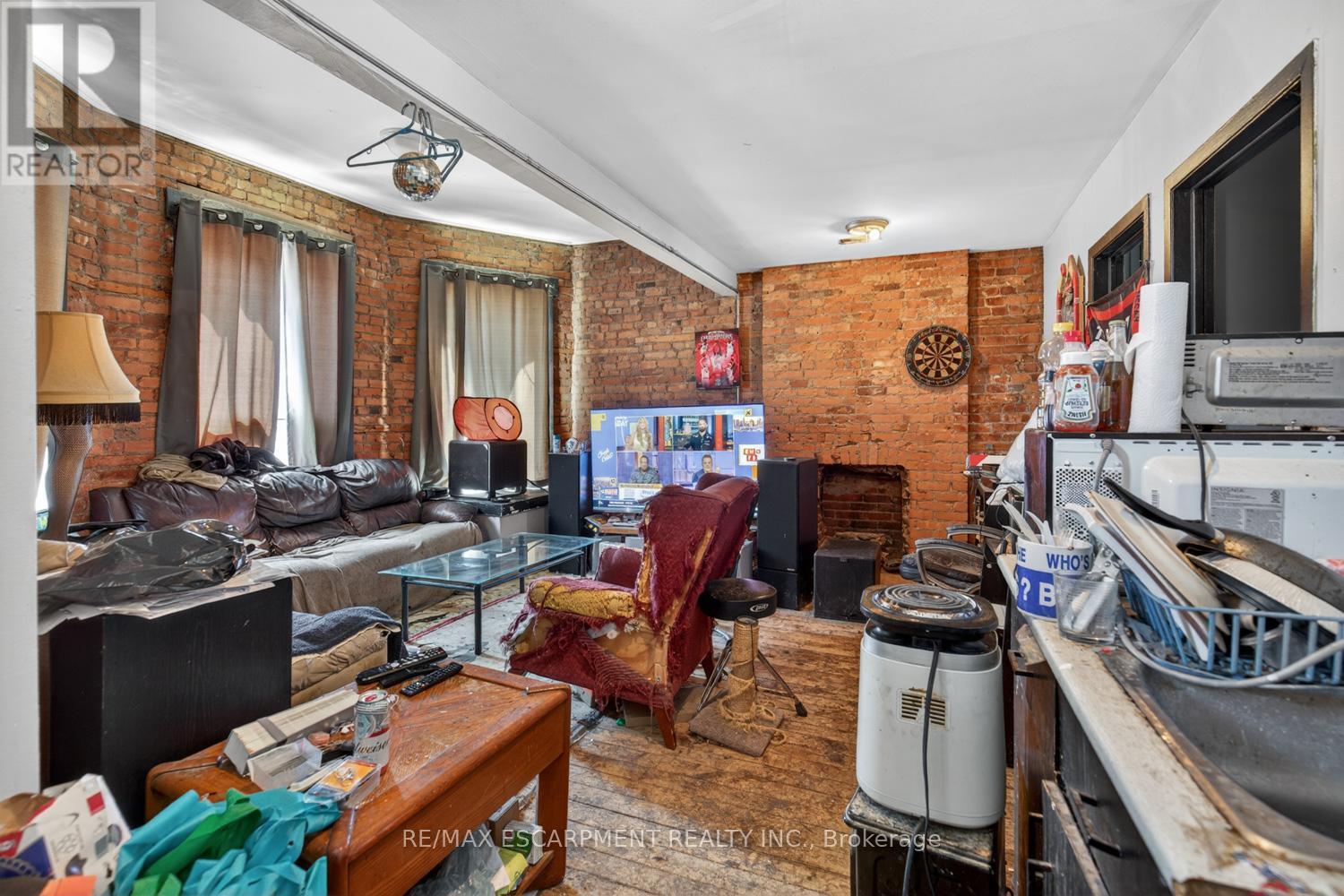 38 Hess Street S, Hamilton, ON -
