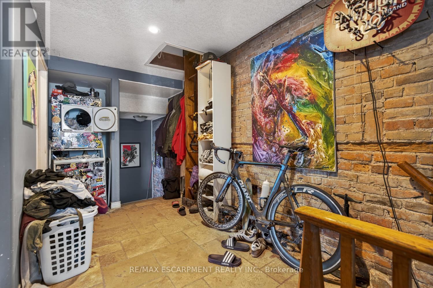 38 Hess Street S, Hamilton, ON - Indoor Photo Showing Other Room