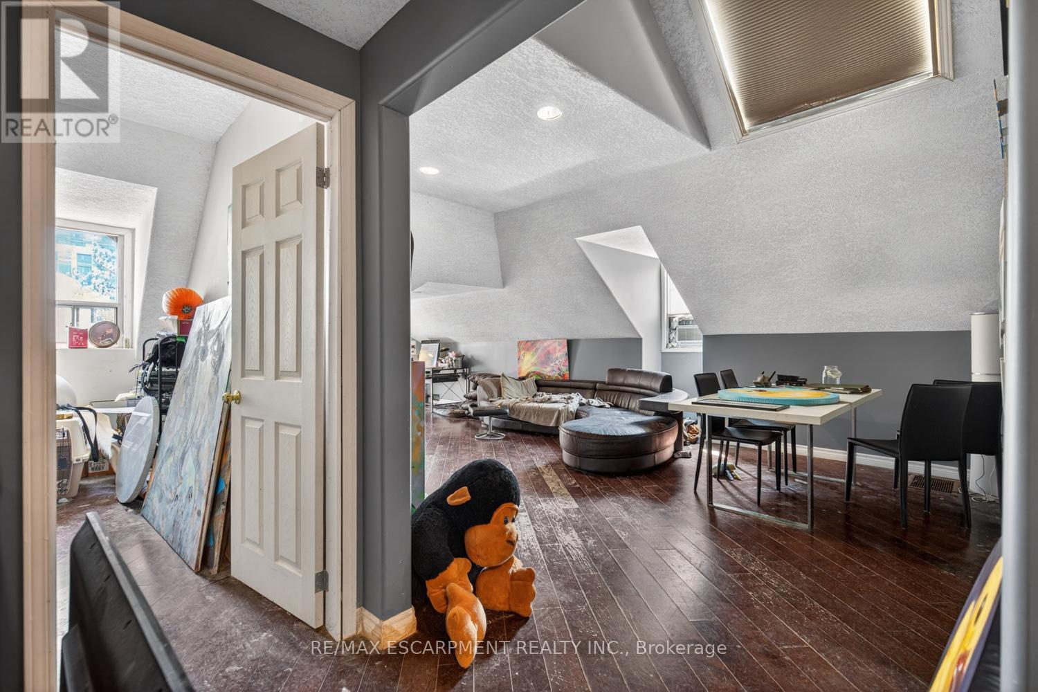 38 Hess Street S, Hamilton, ON - Indoor