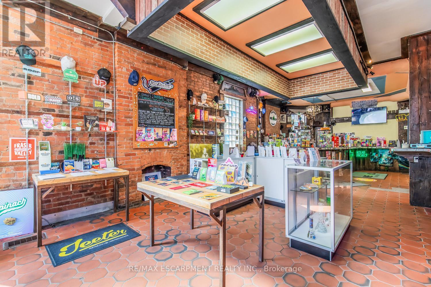 38 Hess Street S, Hamilton, ON - Indoor