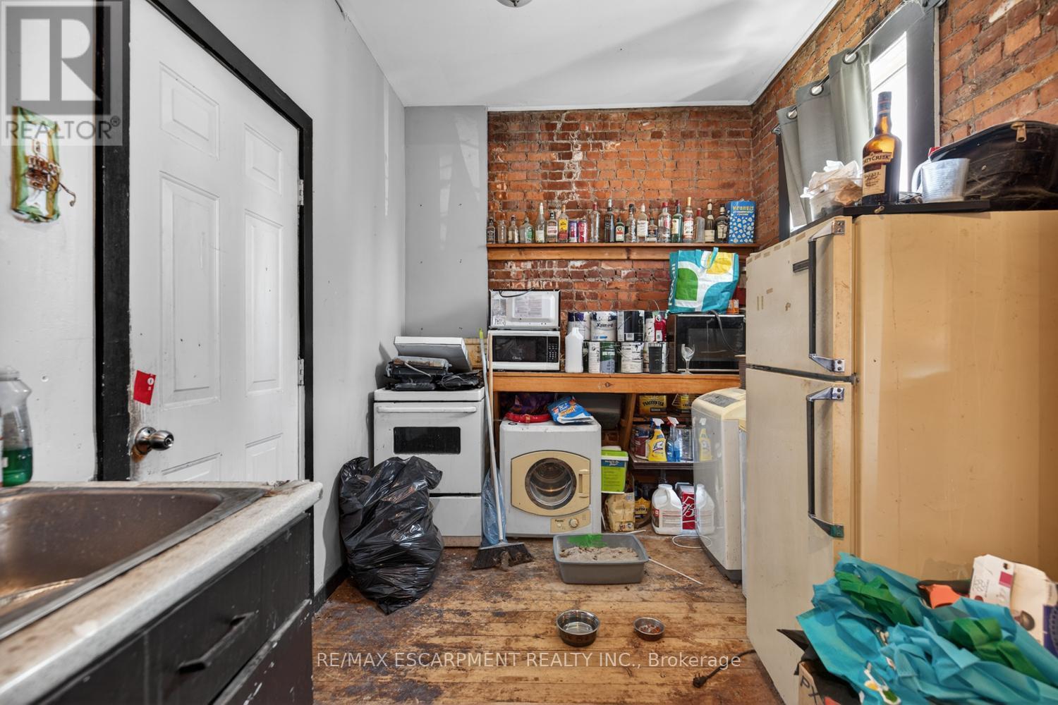 38 Hess Street S, Hamilton, ON - Indoor