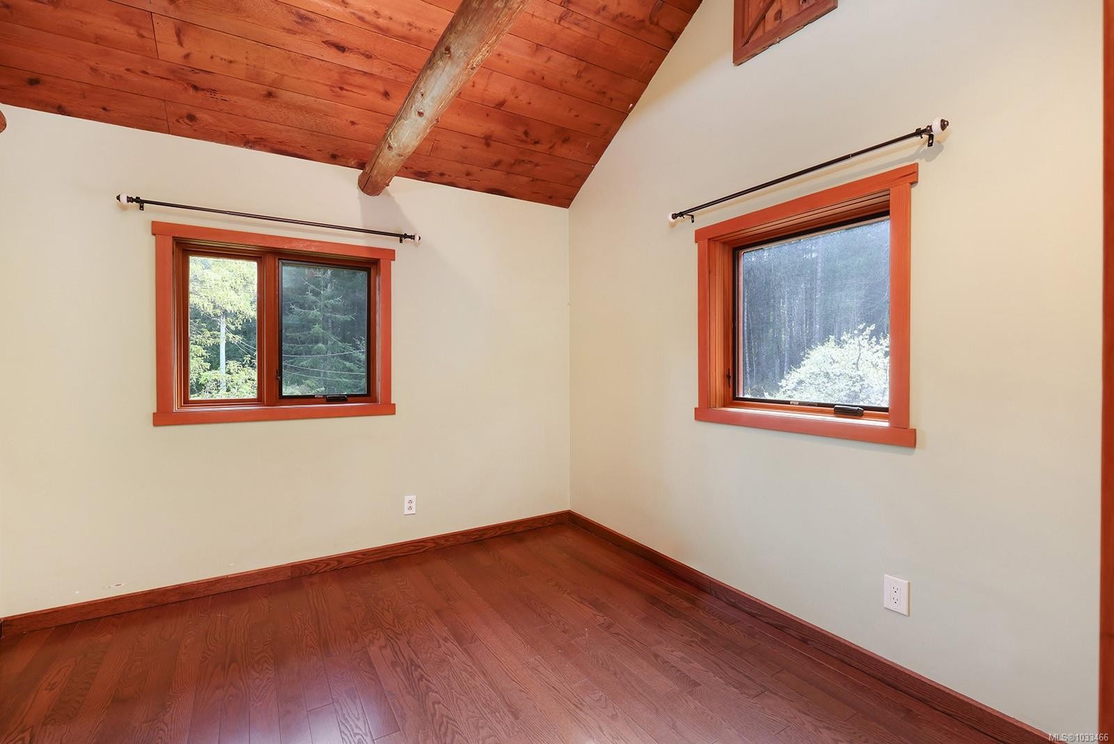 9210 Mcfarlane Rd, Denman Island, BC
