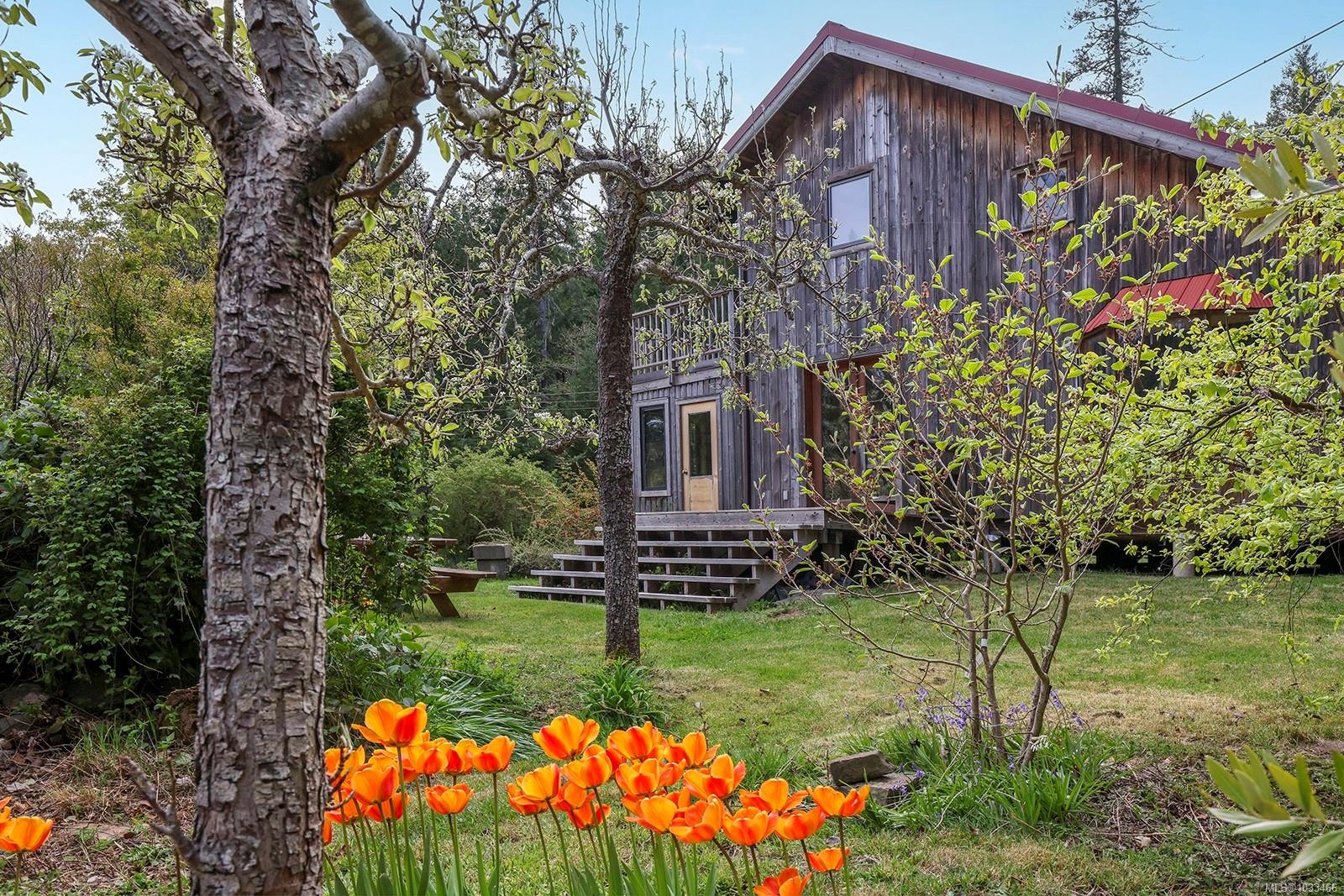 9210 Mcfarlane Rd, Denman Island, BC