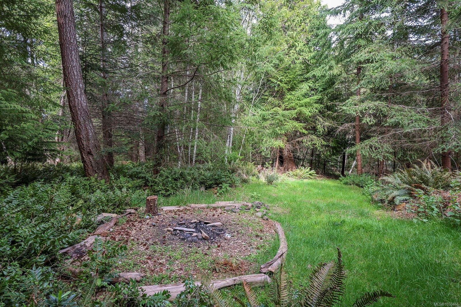 9210 Mcfarlane Rd, Denman Island, BC