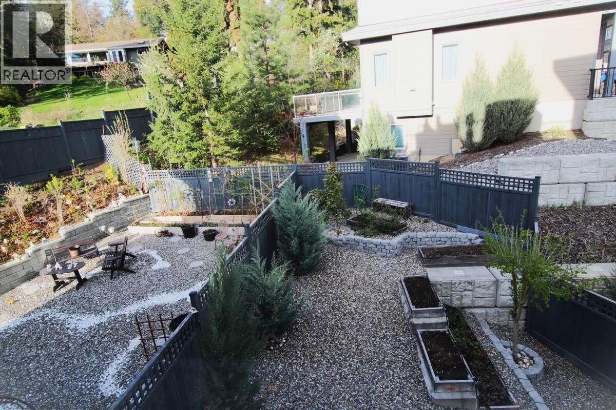 2897 Robinson Road, Lake Country, BC - Outdoor