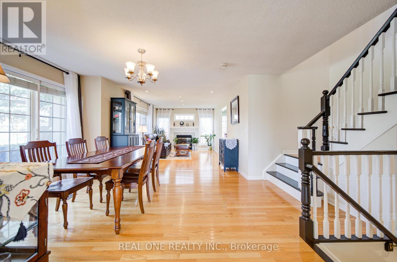 2 Drawbridge Drive, Markham, ON