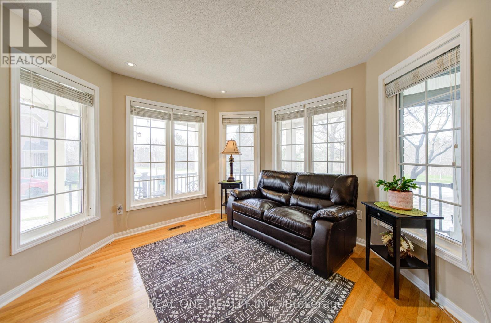 2 Drawbridge Drive, Markham, ON