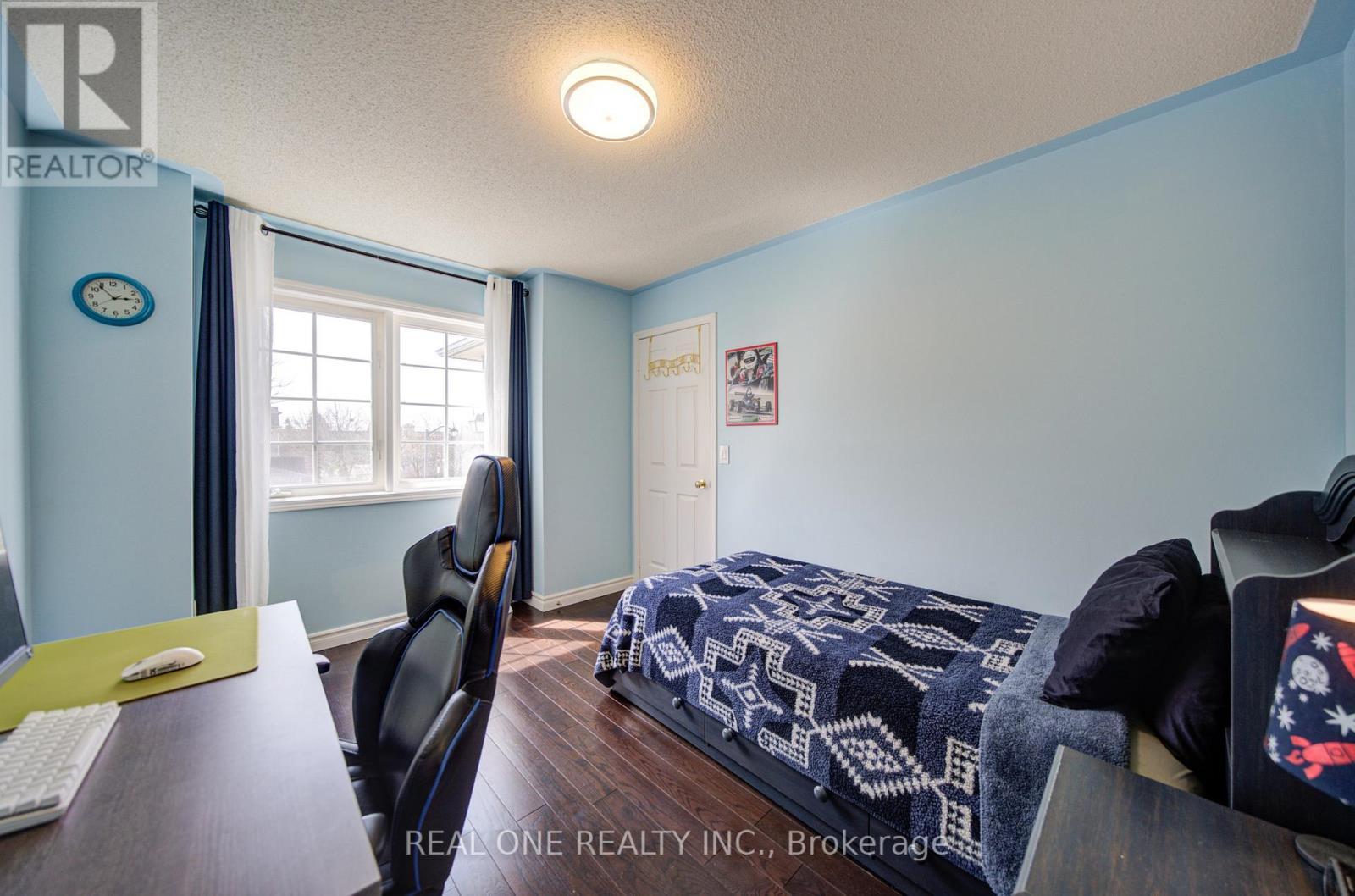 2 Drawbridge Drive, Markham, ON