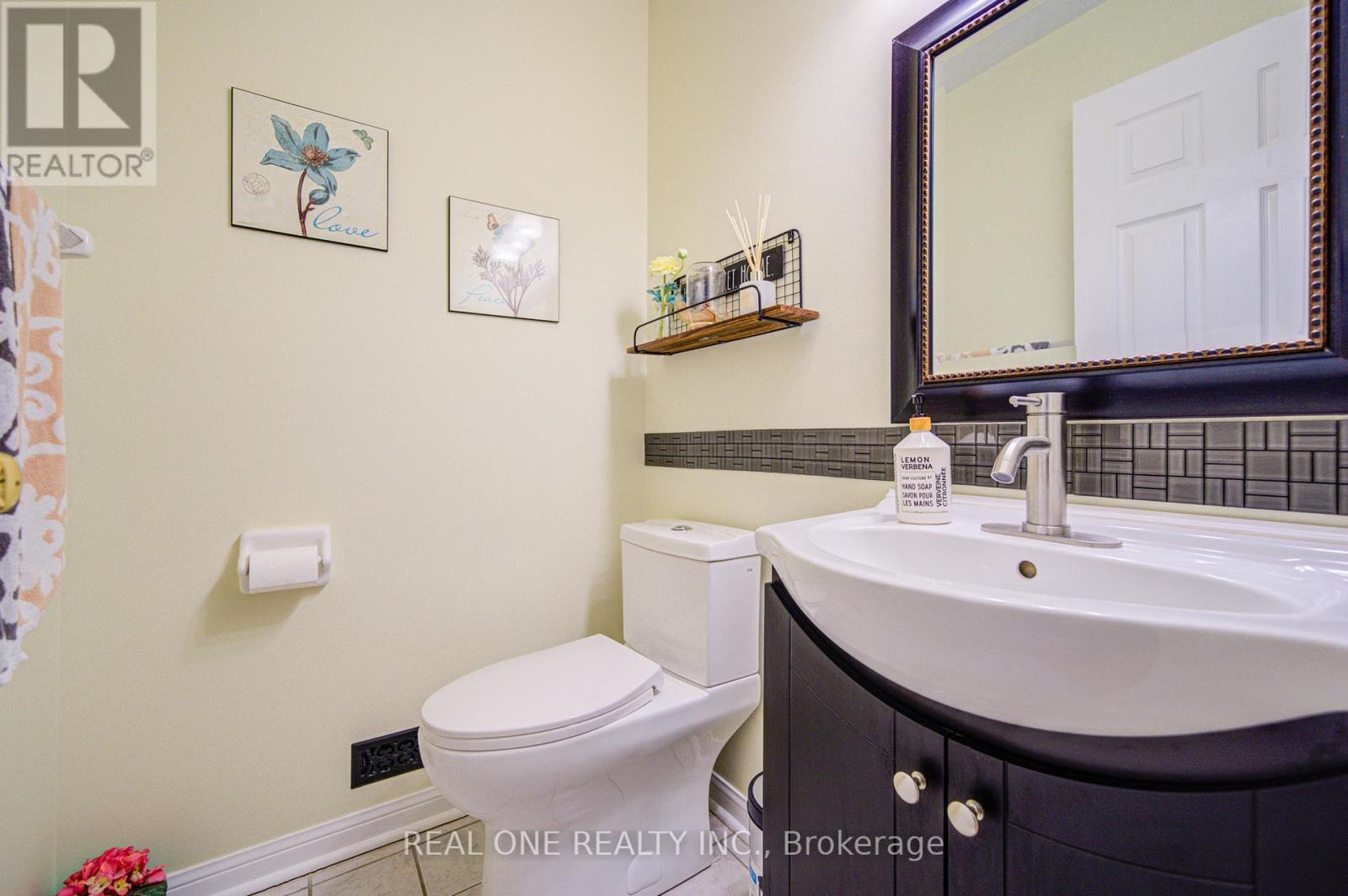 2 Drawbridge Drive, Markham, ON