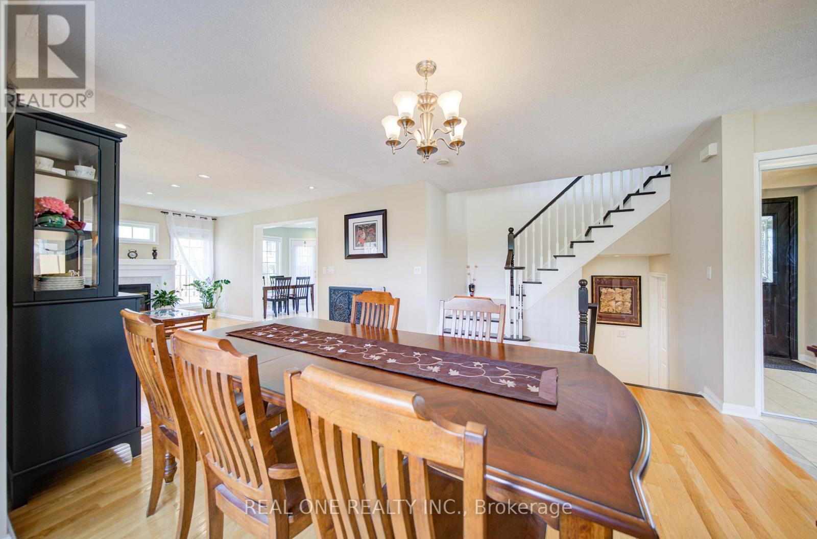 2 Drawbridge Drive, Markham, ON