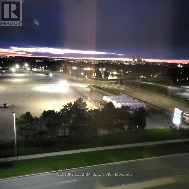 Ph06 - 7363 Kennedy Road, Markham, ON - With View