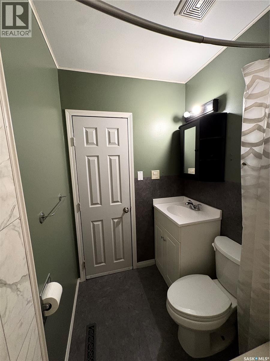 102 Bailey Drive, Yorkton, SK - Indoor Photo Showing Bathroom