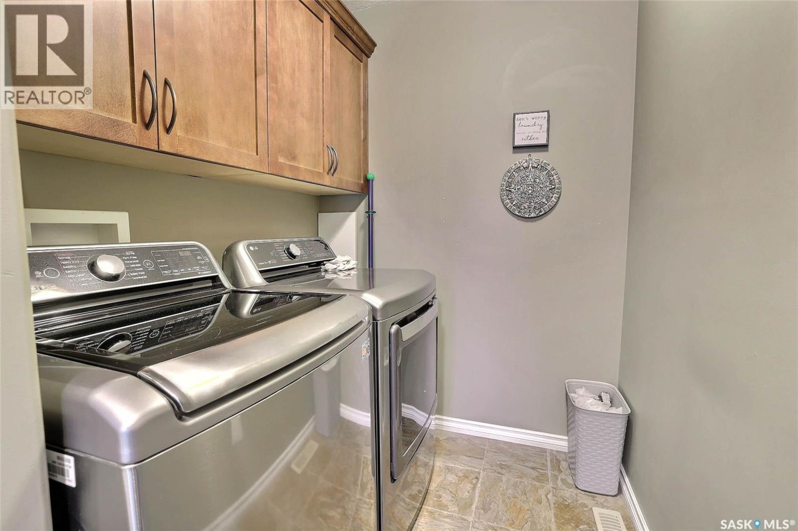 2433 Jameson Crescent, Regina, SK - Indoor Photo Showing Laundry Room