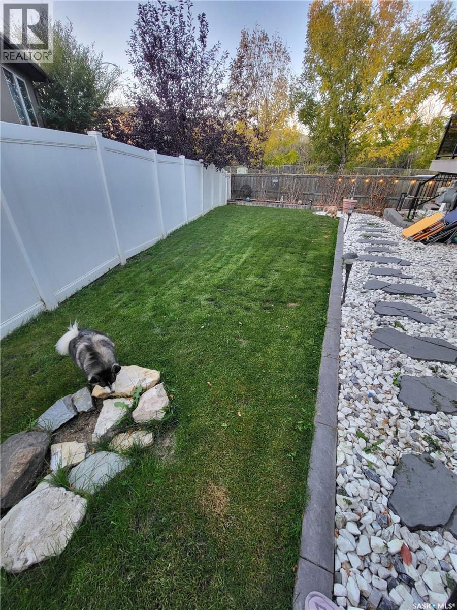 2433 Jameson Crescent, Regina, SK - Outdoor