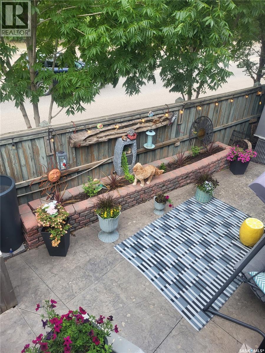 2433 Jameson Crescent, Regina, SK - Outdoor
