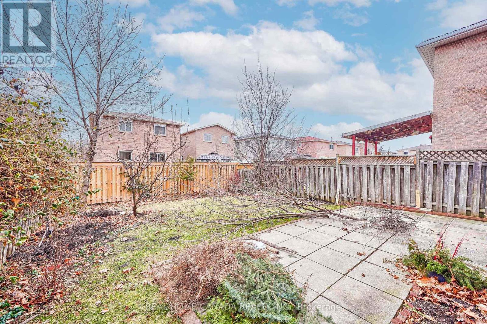 540 Bluesky Cres, Mississauga, ON - Outdoor