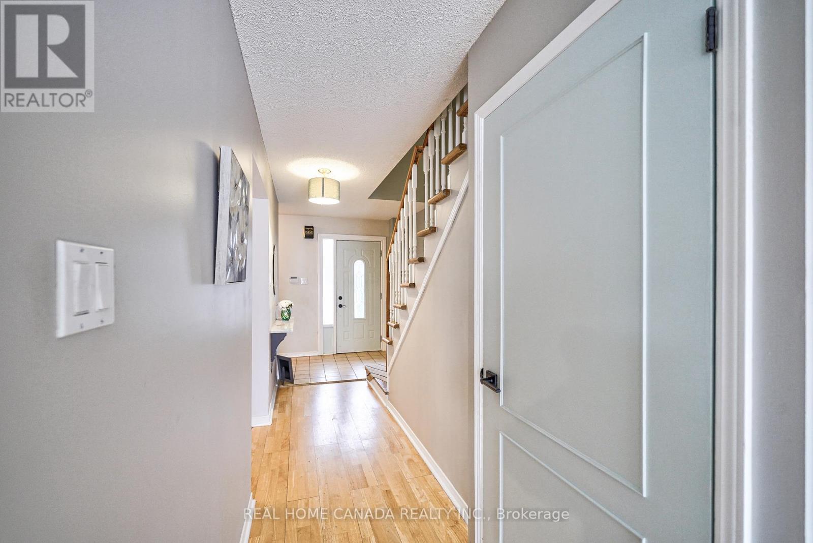 540 Bluesky Cres, Mississauga, ON - Indoor Photo Showing Other Room