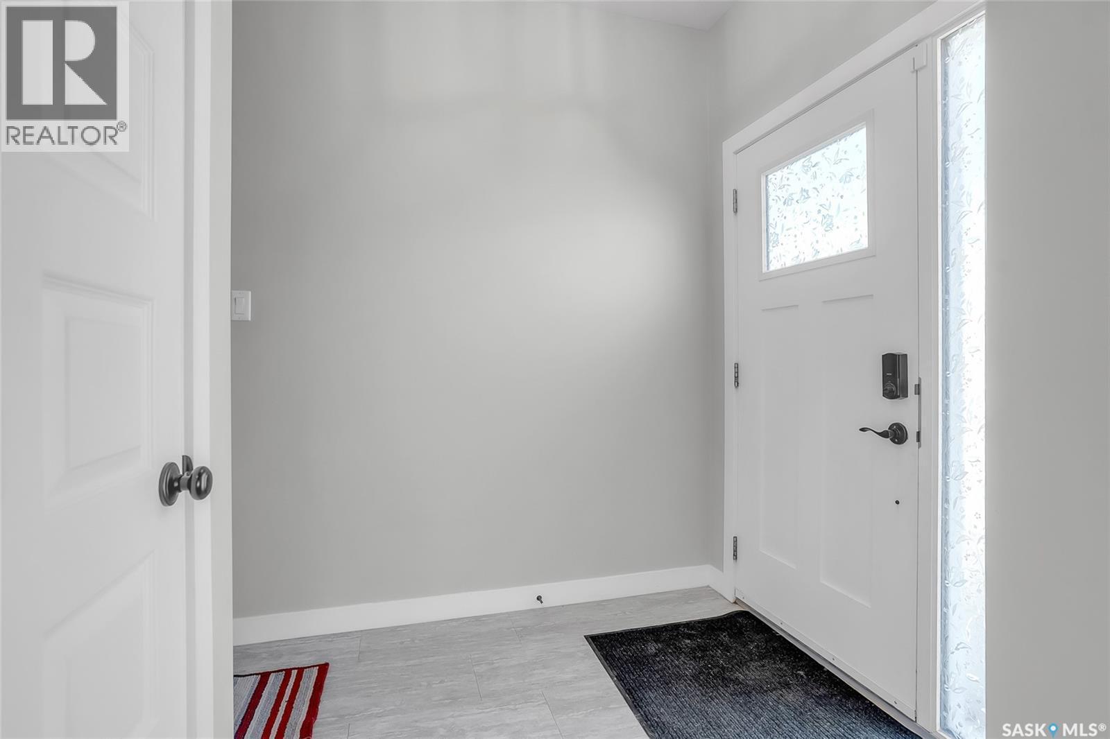 608 Brighton Gate, Saskatoon, SK - Indoor Photo Showing Other Room