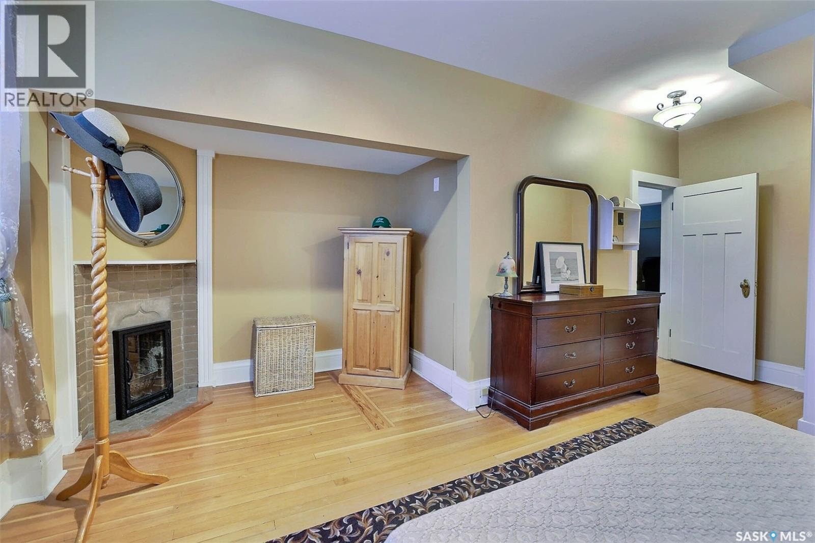 2834 Rae Street, Regina, SK - Indoor With Fireplace