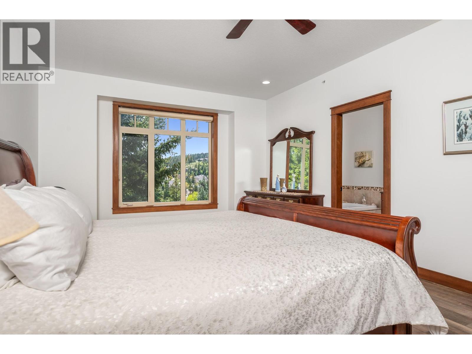 312 Rexor Place, Vernon, BC - Indoor Photo Showing Bedroom