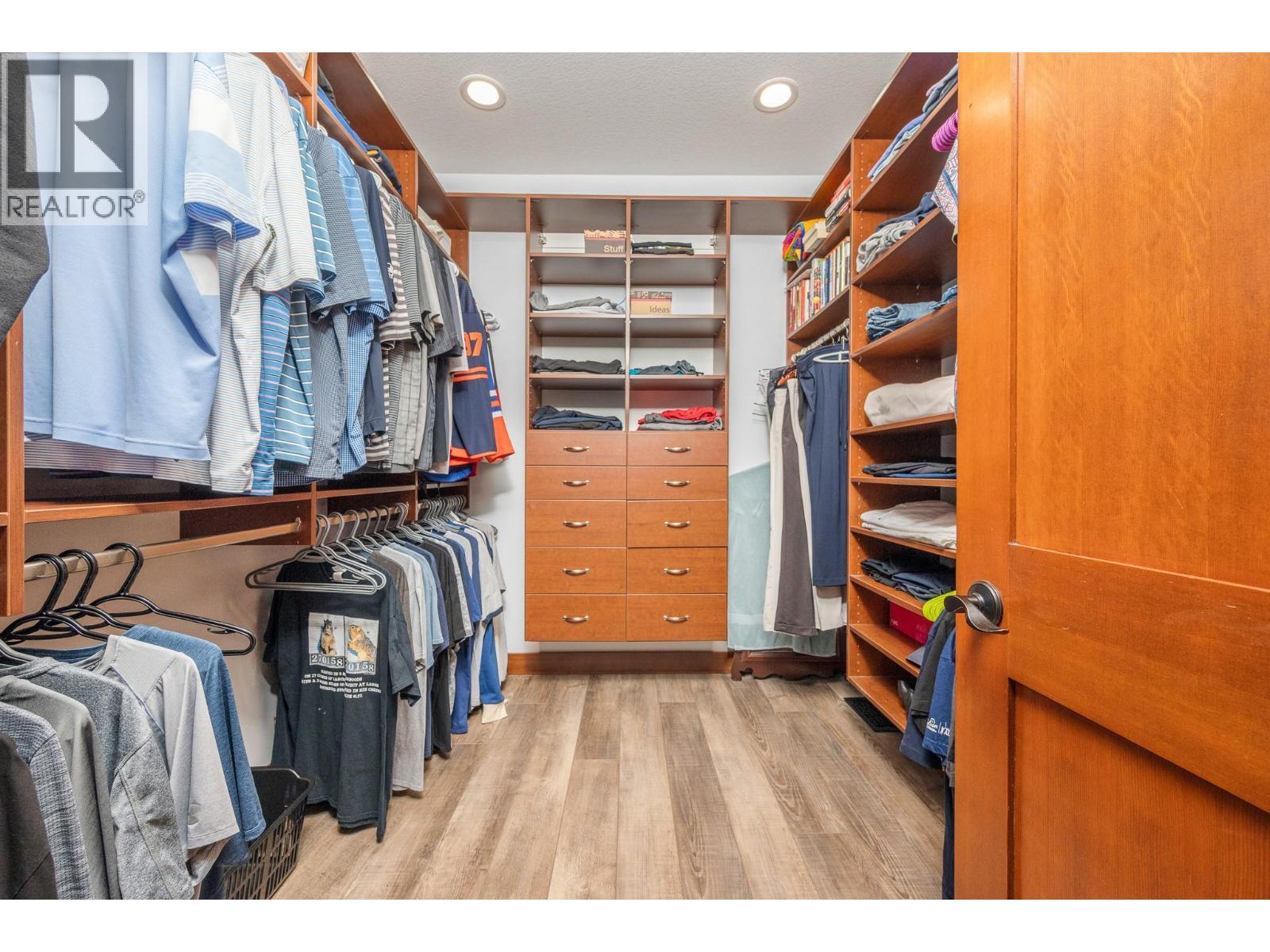 312 Rexor Place, Vernon, BC - Indoor With Storage