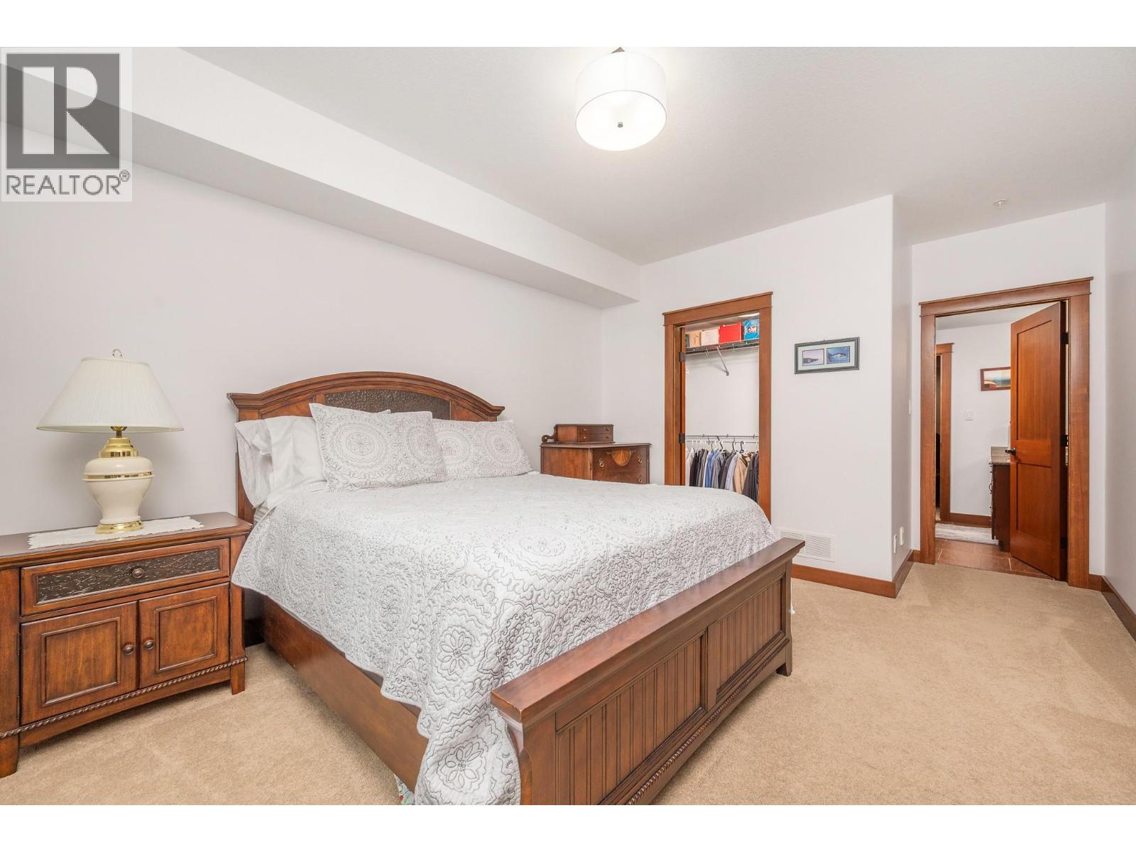 312 Rexor Place, Vernon, BC - Indoor Photo Showing Bedroom