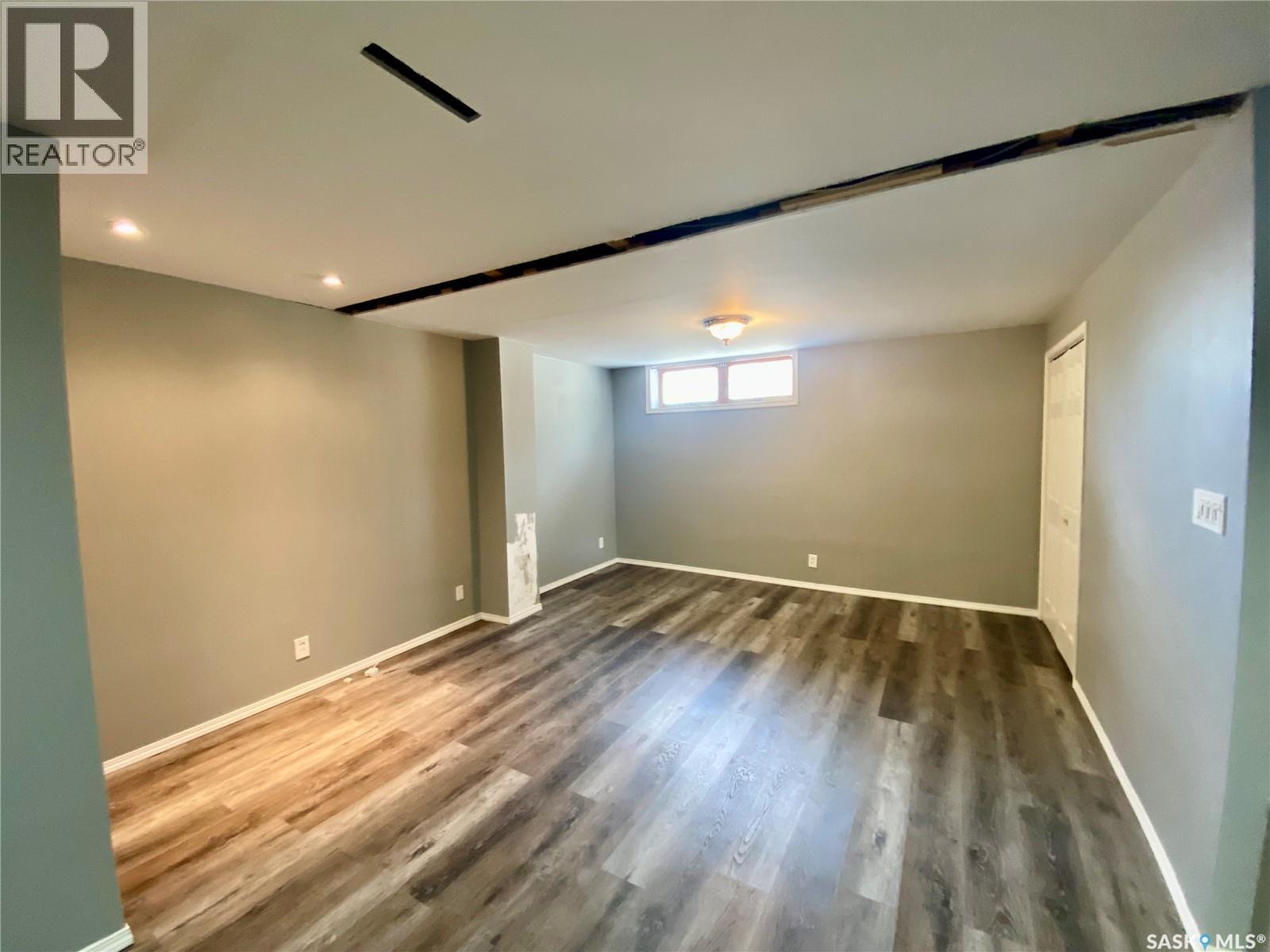 320 2 Street E, Carnduff, SK - Indoor Photo Showing Other Room