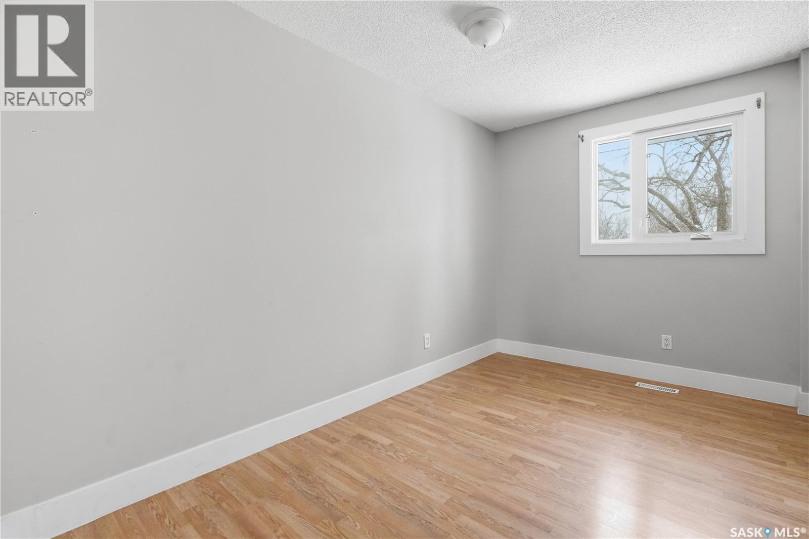 94 Lloyd Crescent, Regina, SK - Indoor Photo Showing Other Room